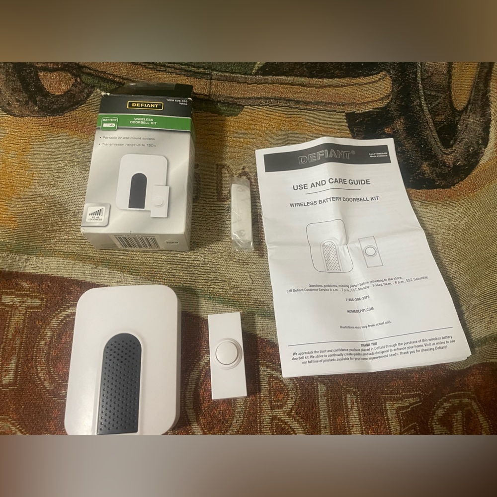 Defiant Wireless Doorbell White 150’ Range 1008 626 455 NEW